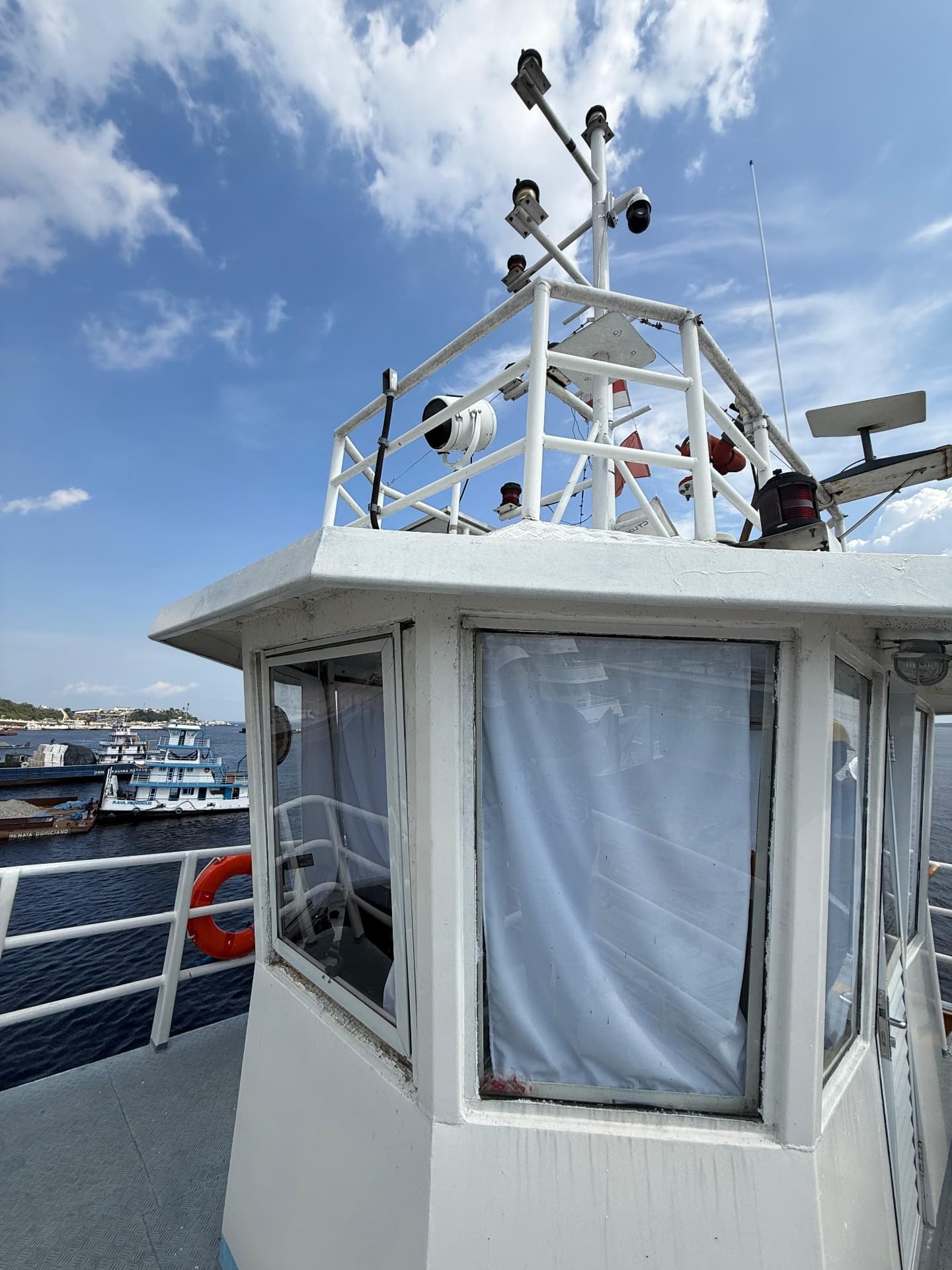 Embarcação com sistema CFTV